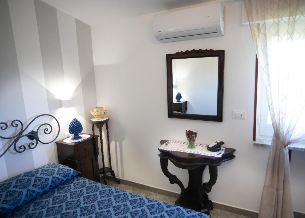Bed & Breakfast Elisabeth Тропеа Екстер'єр фото